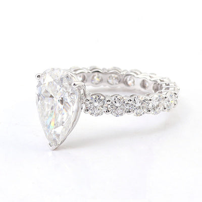 Breathtaking 2 CT Pear Cut Moissanite Ring – Elegant Bezel Eternity Design for Unforgettable Engagements